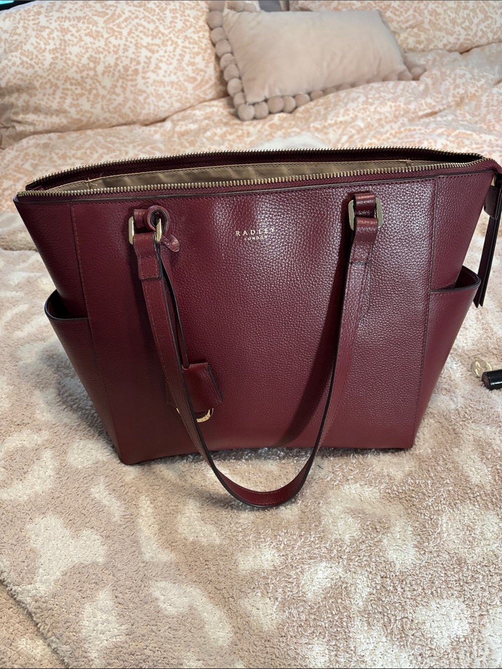 RADLEY LONDON Burgundy Pebbled Leather Tote